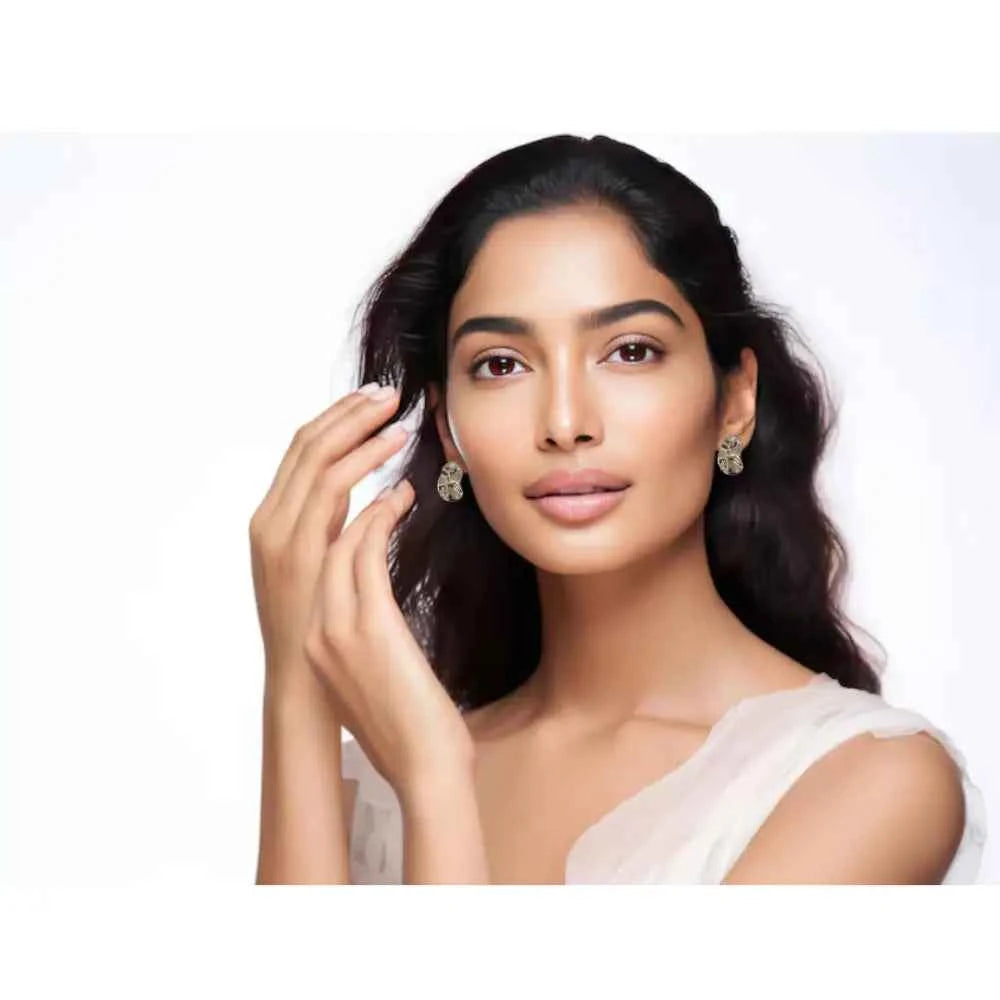 Yugavi Meenalika