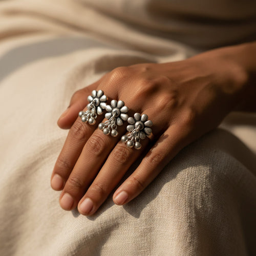 antique tribal ring women Yugavi